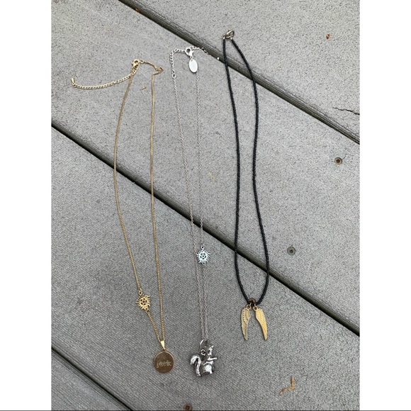 3 SUPERNATURAL NECKLACES JEWELRY HOT TOPIC - Picture 1 of 2